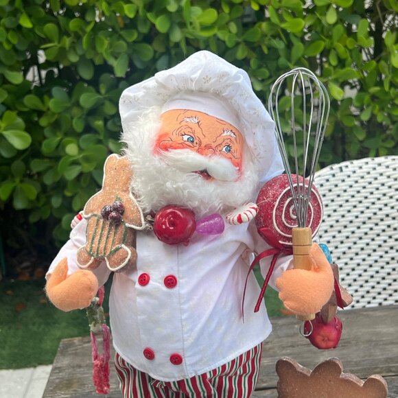 Vintage Annalee 20" Chef Santa with Wisk & Candy Garland Gingerbread Bear 2003 - Picture 5 of 12
